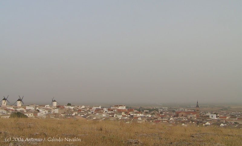 Calima en el Campo de Criptana, Ciudad Real, 07/04.